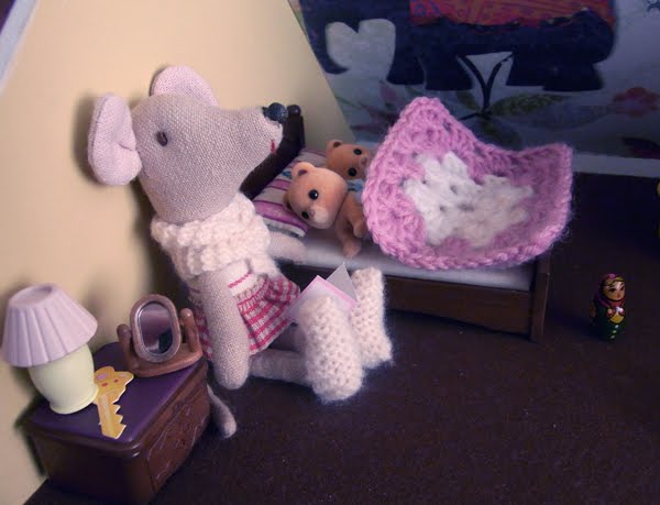 [dolls+house+6c.jpg]