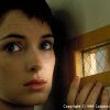 Winona Ryder looking concerned in movie "Girl Interrupted"