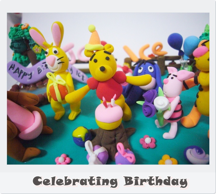 Pinky Craft: Happy Birthday Gift ~ Winnie The Pooh Theme