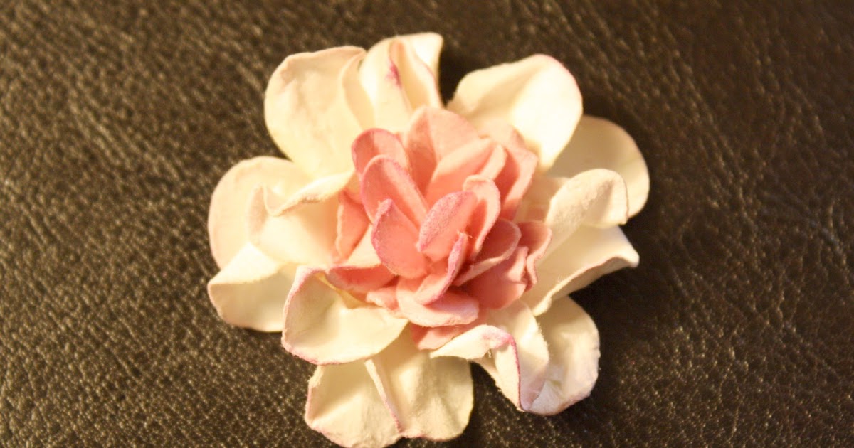 Such a Pretty Mess: Flower Tutorial ~ Making Water Distressed Cardstock ...