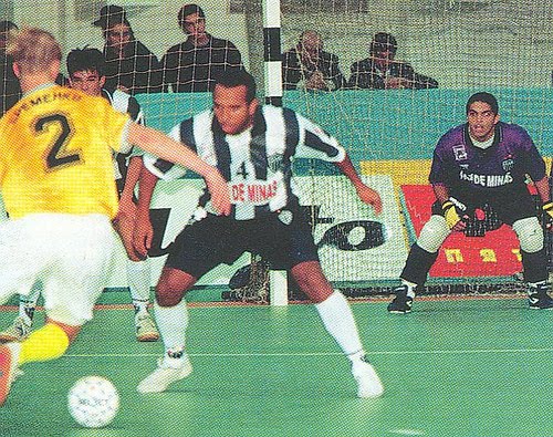 [2515184980_dfb8b3b49c.jpg]