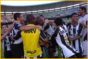 time+comemora+a+volta - Pai e filho - A cor do vingador