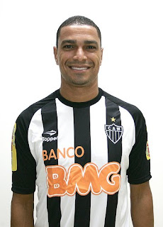 Vencemos o Santos - Eles venceram as críticas FABIANO+(BRUNO+MARTINS) - Vencemos o Santos - Eles venceram as críticas