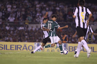 Quintoube: Atlético x Corinthians disputa+de+bola+no+jogo+dos+l%C3%ADderes - Quintoube: Atlético x Corinthians