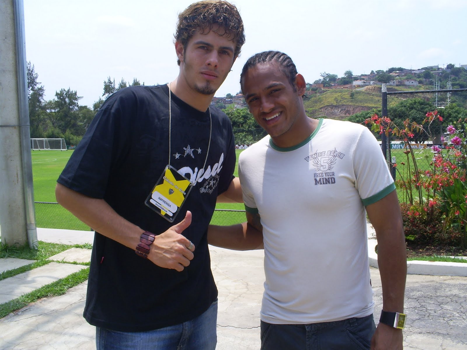 [galo+-+marcinho+e+fael.JPG]