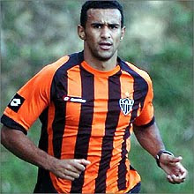 s%C3%A9rgio+desfalque - O Galo continua lindo