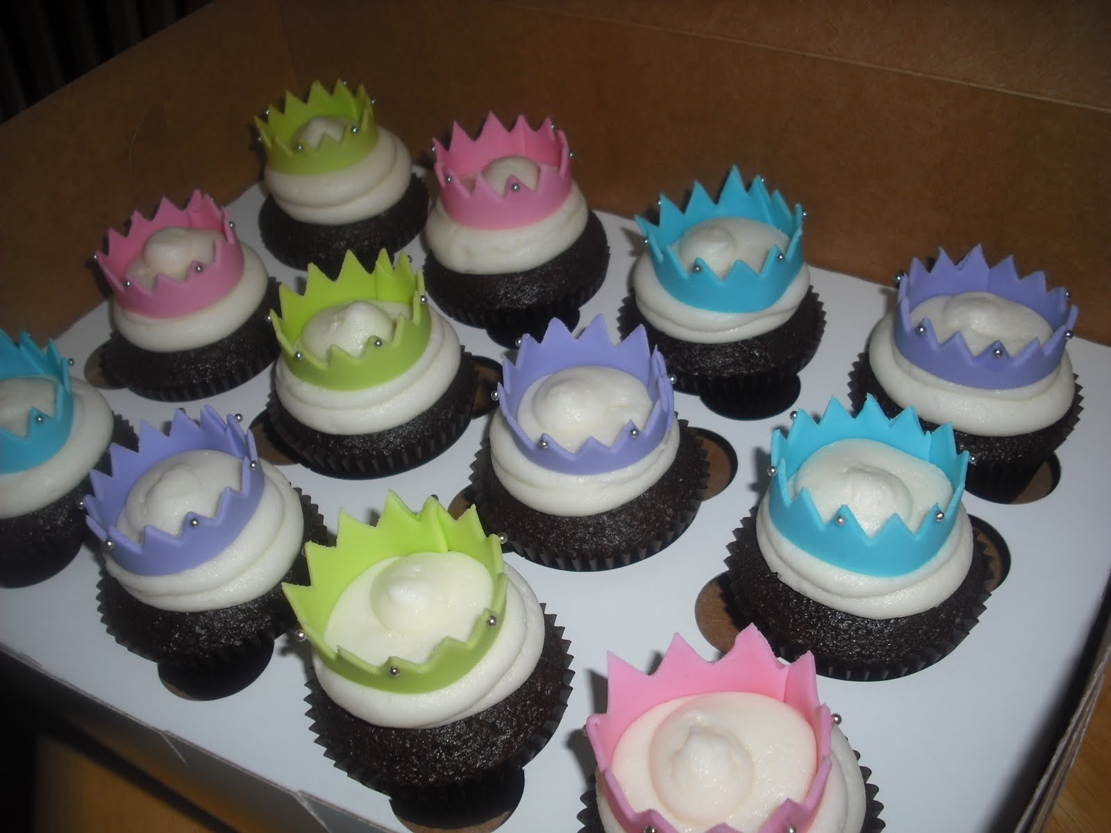 Sprinklebelle Princess Crown Cake/Cupcakes