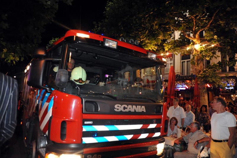 ANDRE RIEU FAN SITE THE HARMONY PARLOR: Small Fire On Stage At André ...