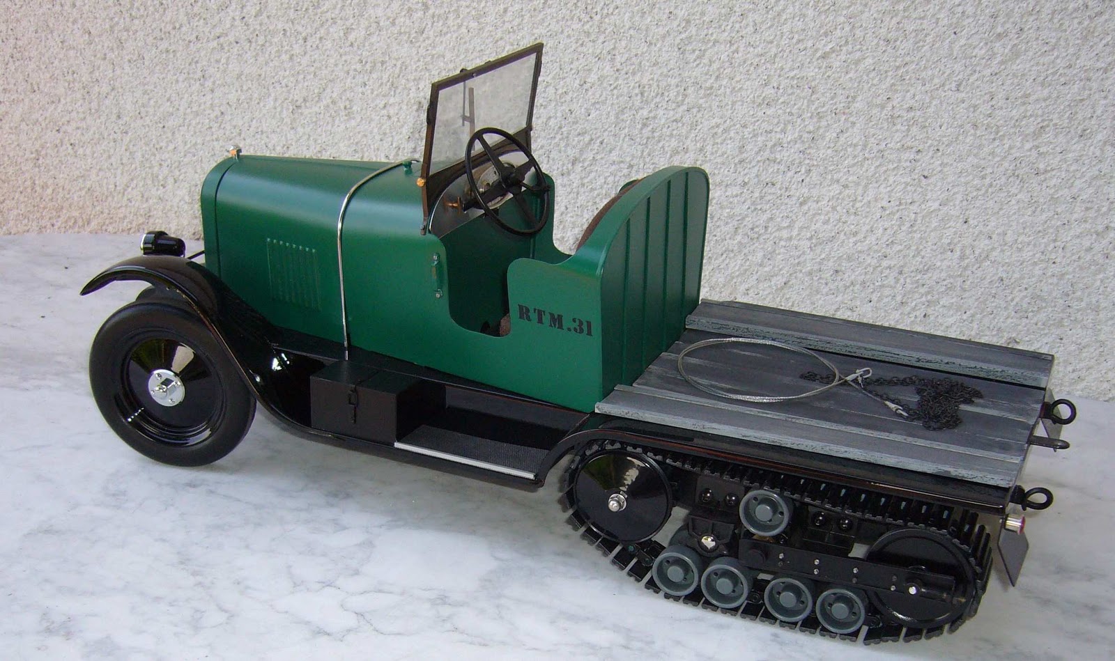 1 Pneu pour voiture B14 des Jouets Citroen au 1/7eme
