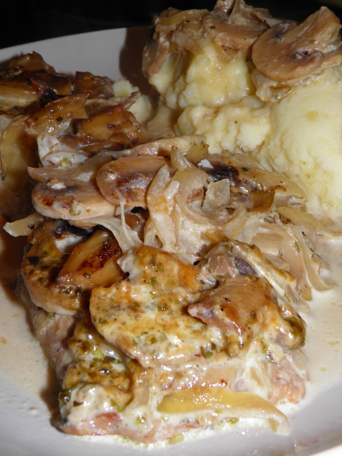 Anna's Cooking Adventure 20101114 Pork Escalopes in Creamy Mushroom Sauce