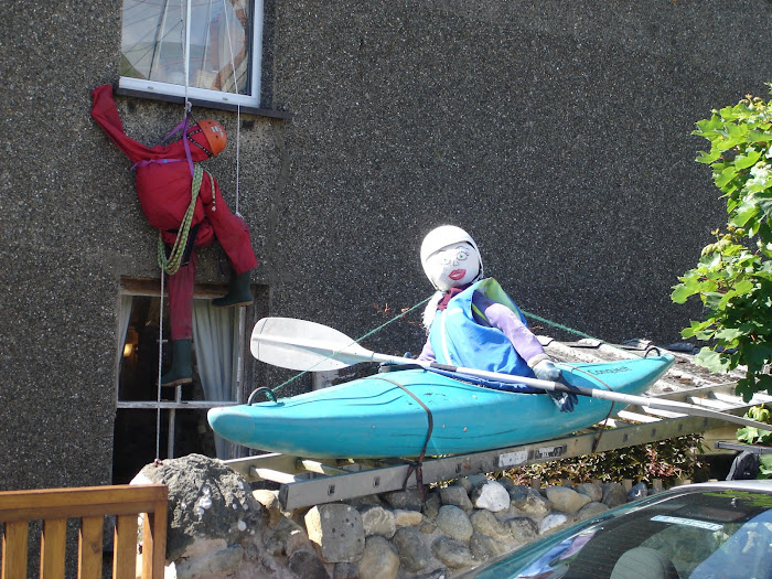 Canoeist and deep sea diver