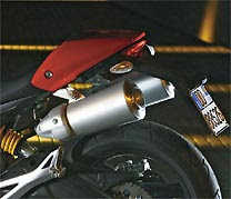 Ducati Monster 696 moto em L