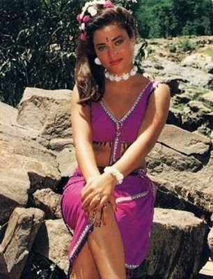 Sexy Mandakin Actress Pics