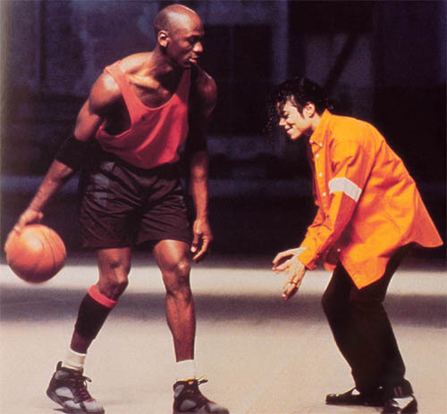 [michael_jordan_vs_michael_jackson.jpg]