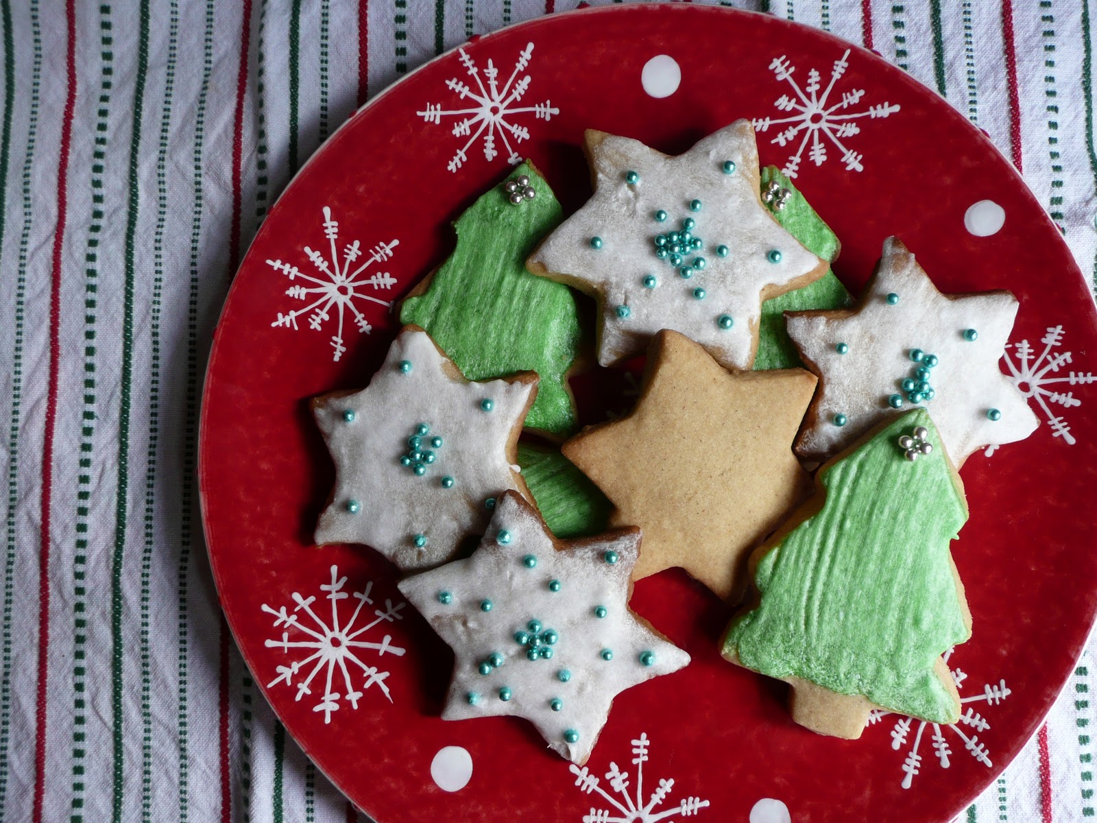 Delish decorated biscuit premade bolachas edmonds Fat Bunny: Twelve Weeks of Christmas Cookies: Week Five