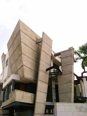 Murali Architects: Gneiss house_metamorph in nature