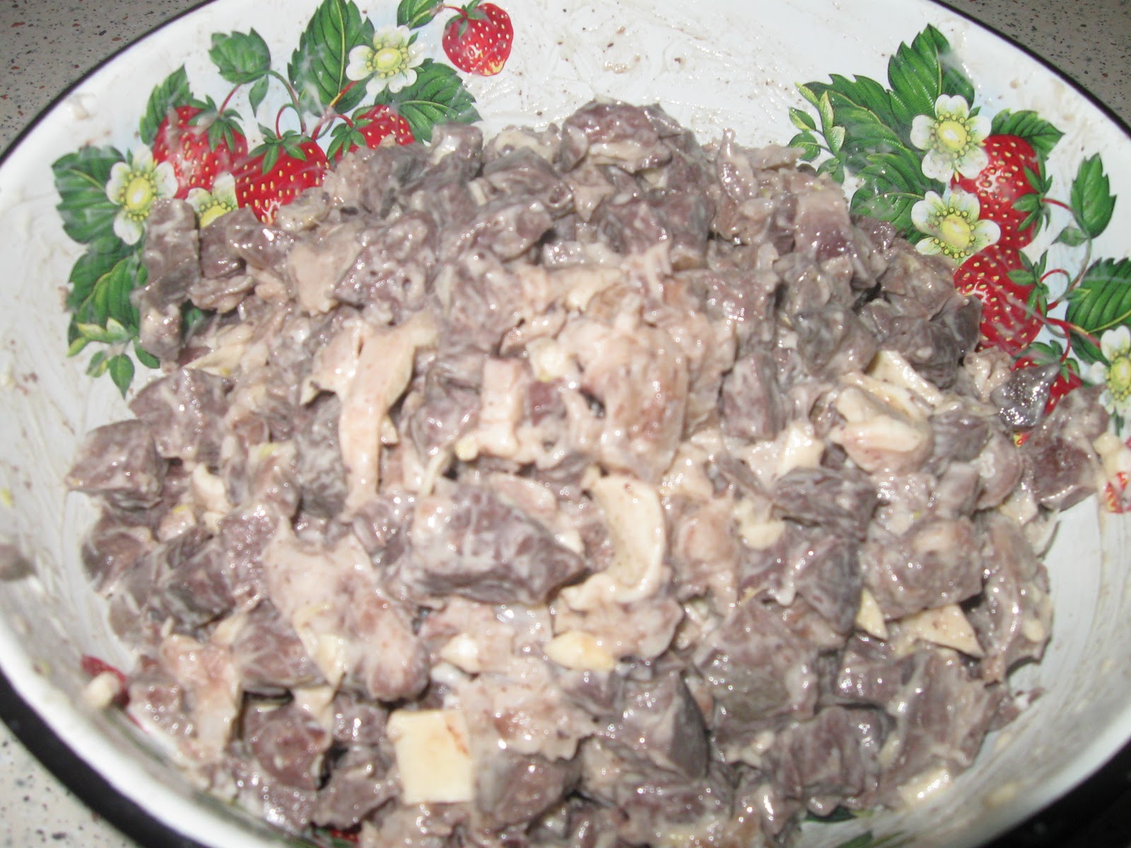 салат с говядиной пастрами. легкий салат из легкого говяжьего. лёгкое говяжье рецепты приготовления. салат из говяжьего легкого. салат из говяжьего легкого рецепт.