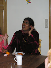 Swami Vishwananda chante Narayana