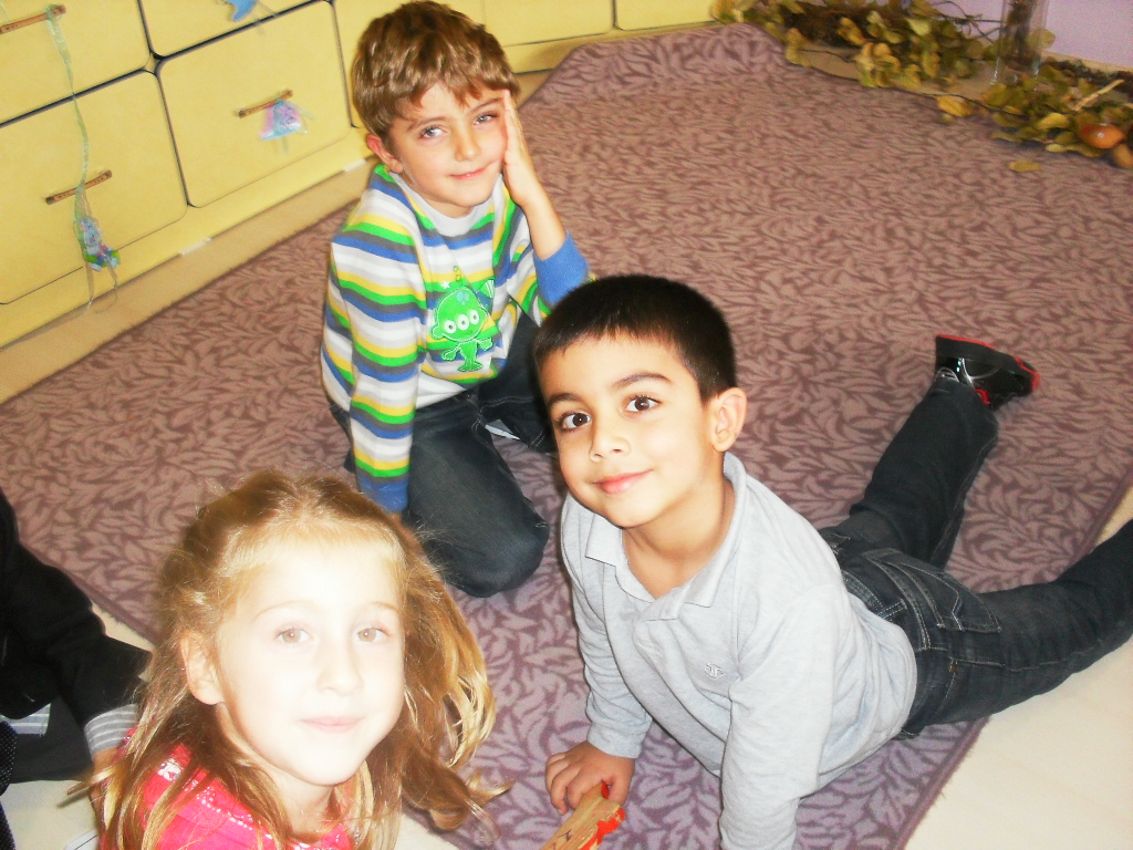 gülen yüzler: KENDİLERİNİ EN GÜZEL ŞEKİLDE İFADE ETDİKLERİ ZAMAN DİLİMİ