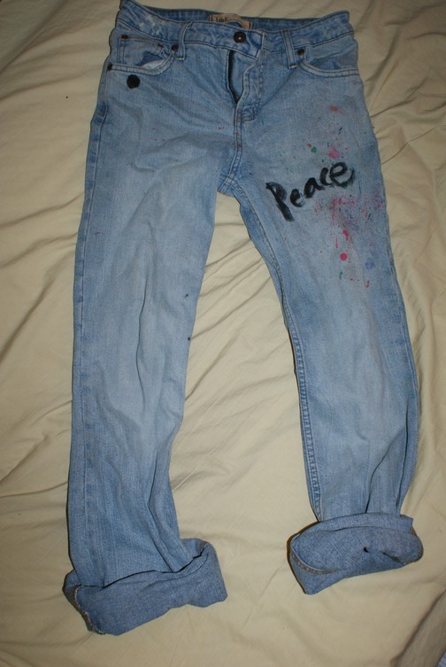 Suburban Chic: DIY - Paint Splattered pants