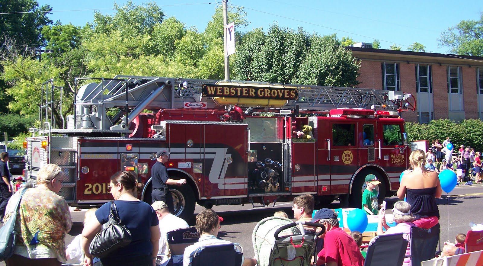 Outlaw's HideOut Famous Budweiser Clydesdales Highlight Webster Groves