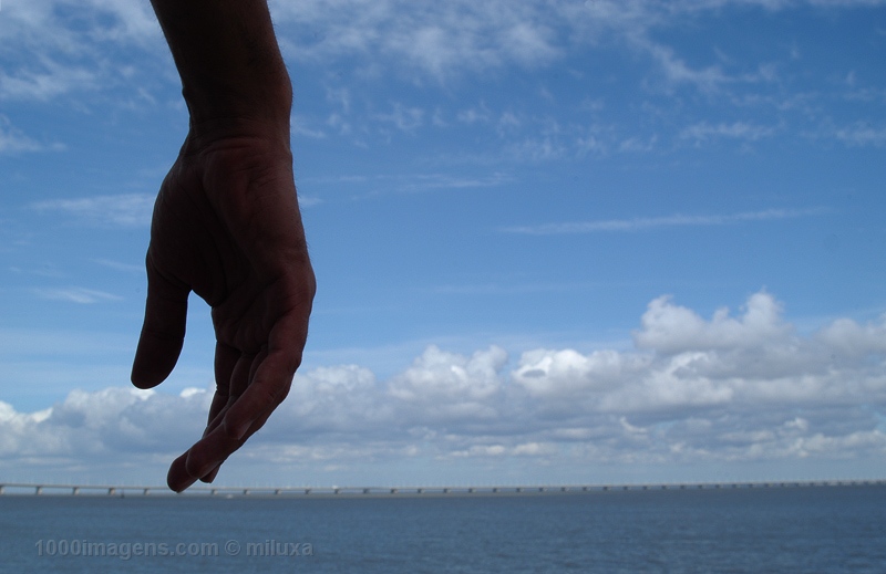 [1000imagensCACWZ7R3.jpg]