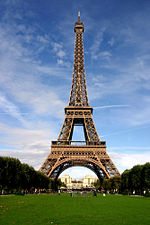 [150px-Paris_06_Eiffelturm_4828.jpg]
