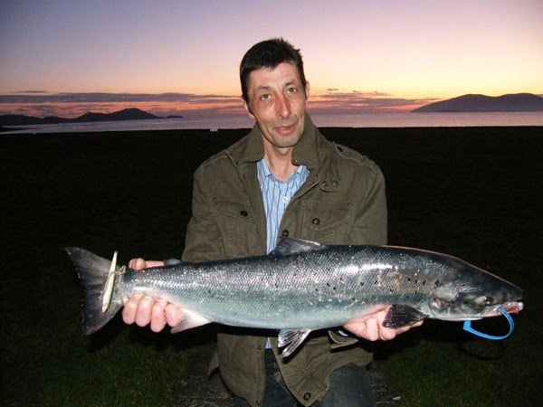 10 fevrier: Eric Jouen prend le 2eme saumon de la saison au Currane. 10,5lbs