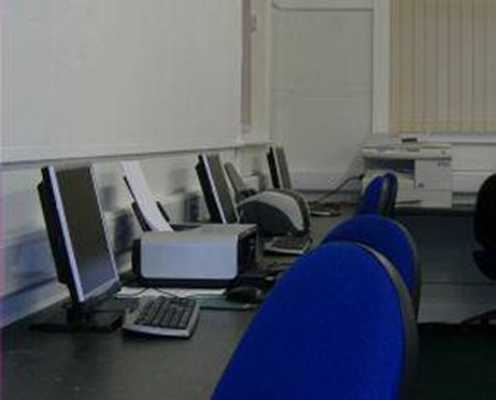 Courses in well equiped and modern rooms