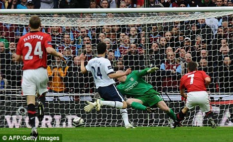 [article-1254390-08819ED2000005DC-96_468x286.jpg]