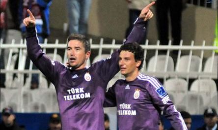 [Kewell+elano.jpg]
