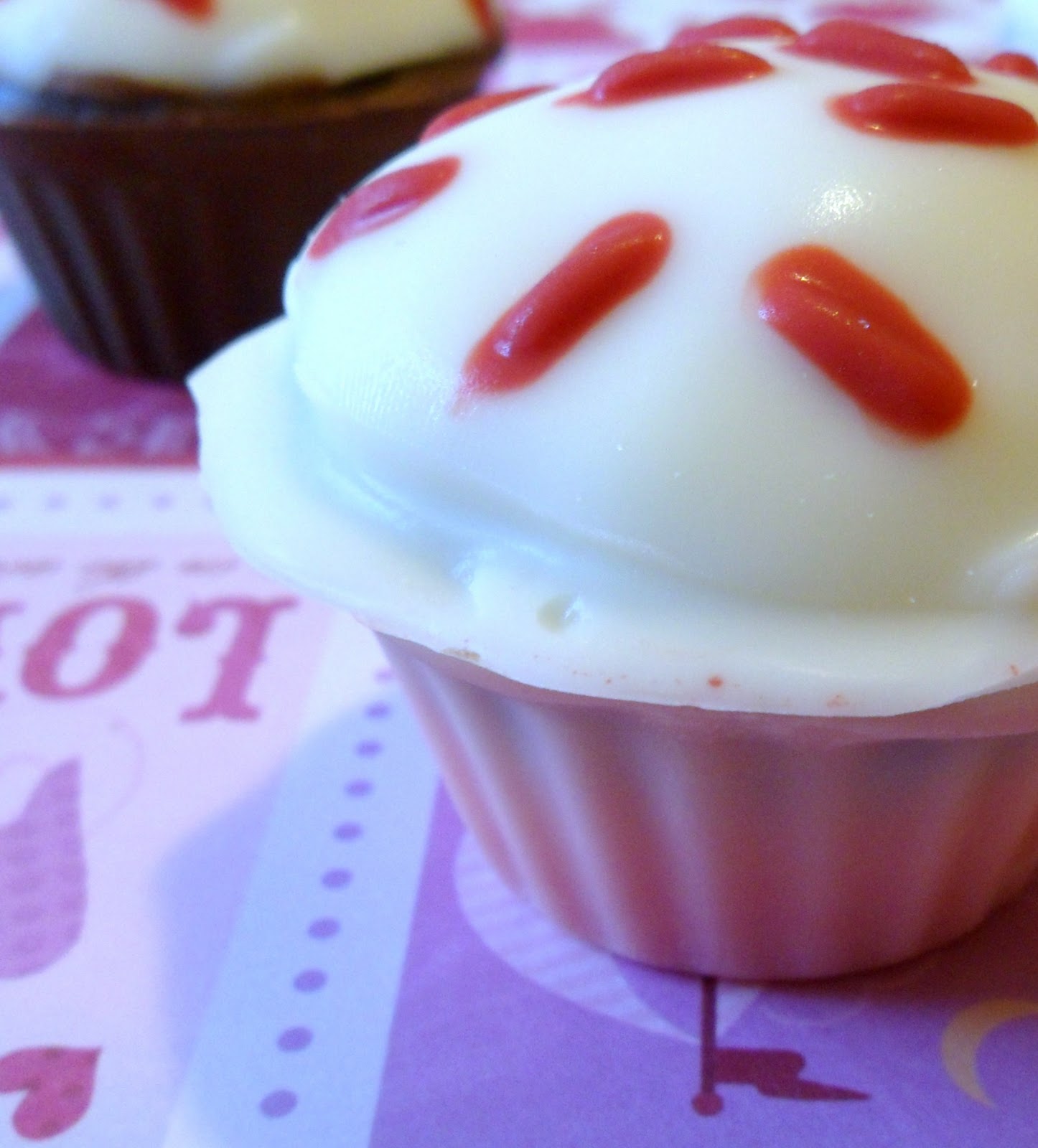 Hero Cake Pops Cupcake Cake Pops without the stick and a first attempt