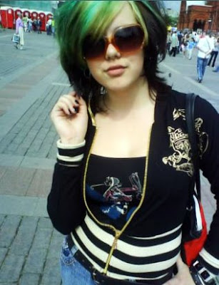 emo girls with rainbow hair. Green hair on emo girls can look super kewl! This girl looks <3
