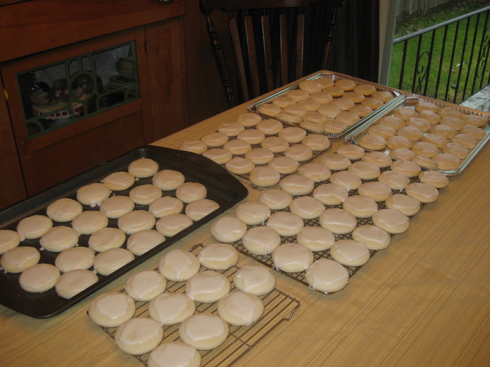 Leah's Lovely Gateaux Peppermint (Ammonia) Cookies