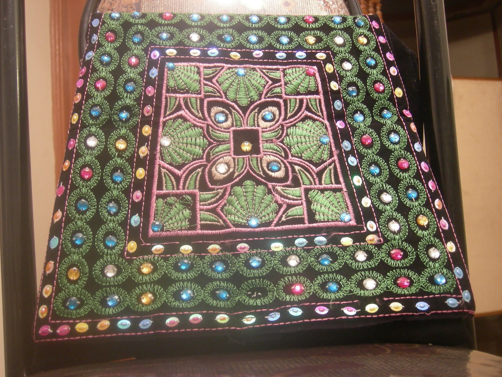 Best Cushion Designs to make your home beautiful The Art Feature