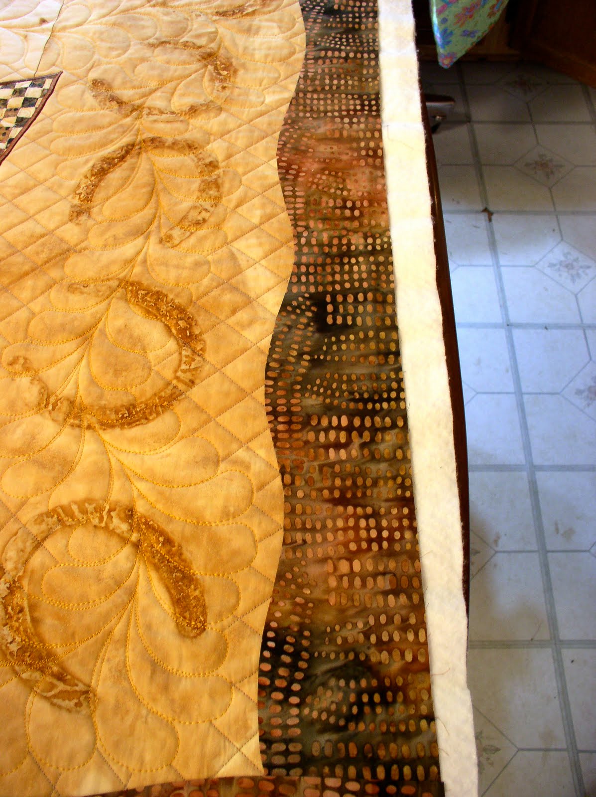 [Cow+Pony+Rust+Quilt+Wavy+Border+5.jpg]