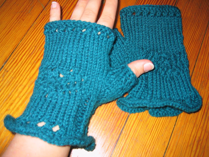 Monica's Lace Fingerless Gloves