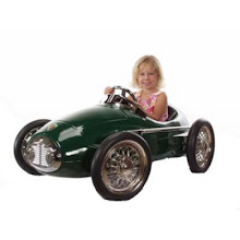 Delux Green Retro Racer
