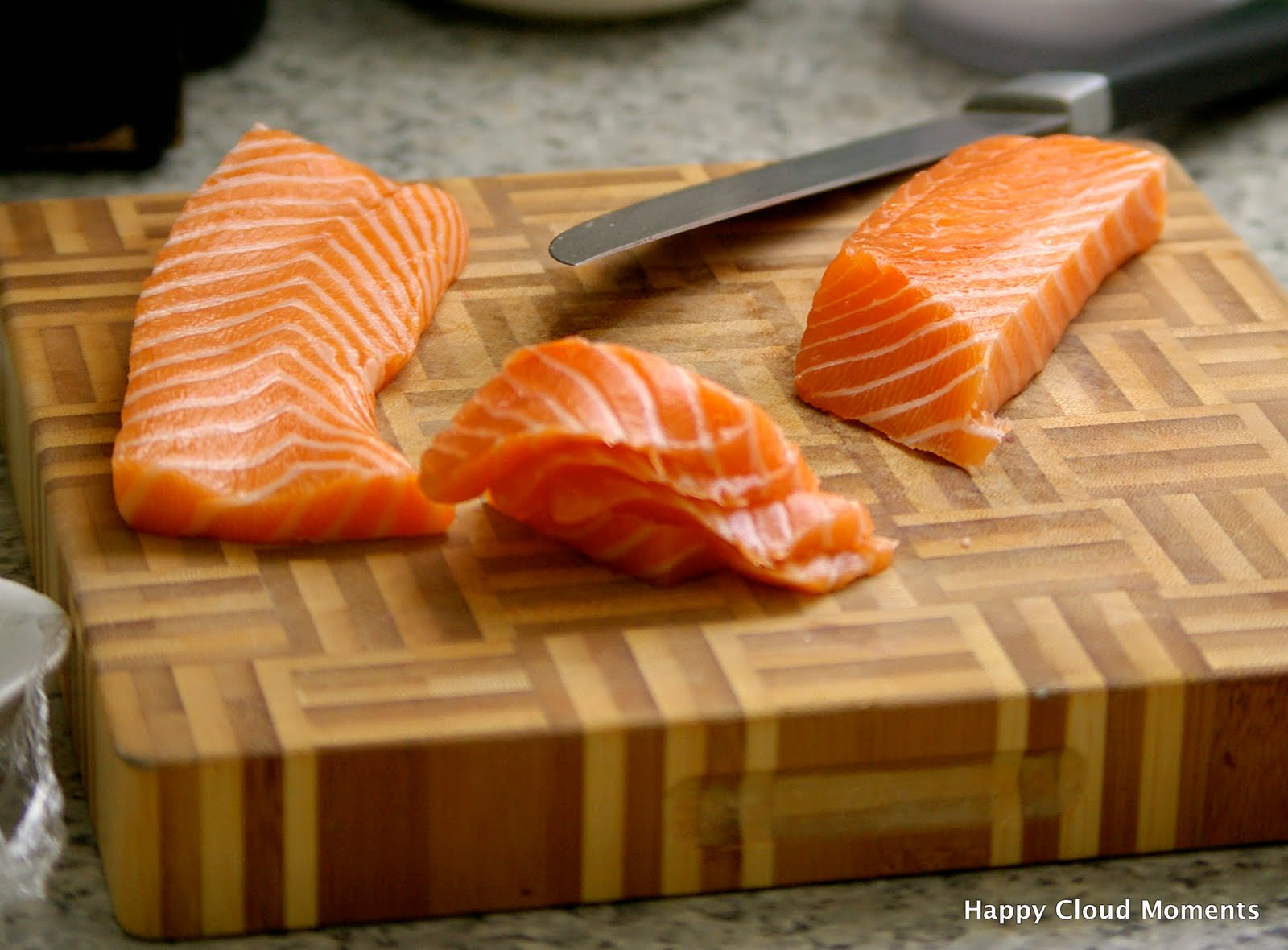 Happy Cloud Moments: ~ Homemade Salmon Sashimi