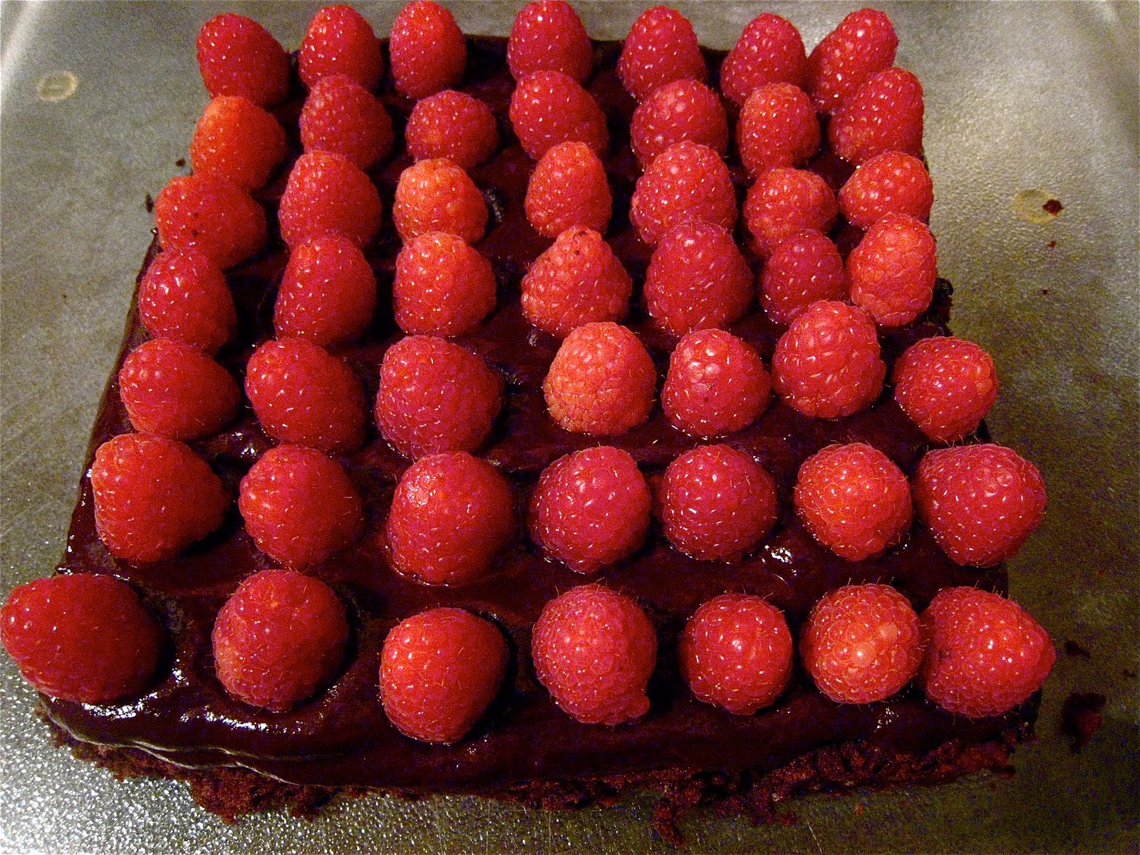KITCHEN FIDDLER : Chocolate-Raspberry Bars To Blow Your Mind