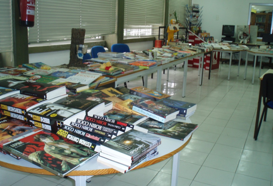 [Feira+do+Livro+4.jpg]