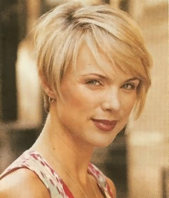 Short hairstyle with bangs for winter 2010