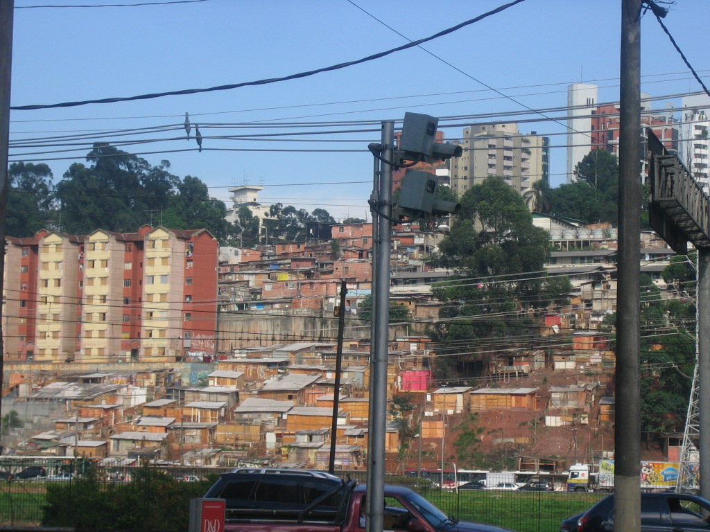 [favela.JPG]