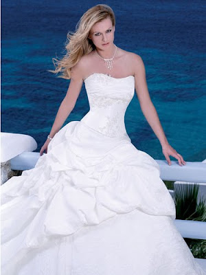 Wedding Dress,Wedding Dress with Modern Beach Theme