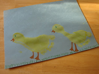 duck painting, duck preschool foot painting, duck art lesson, rubber duck preschool unit, eric carle activities, 10 little rubber ducks activity, 10 little rubber ducks extender