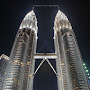 menara petronas destinasi wisata ikonik kota kuala lumpur