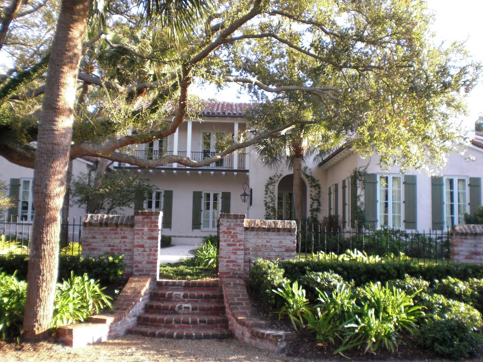 MannerOfStyle Addison Mizner's Influence On Sea Island Architecture