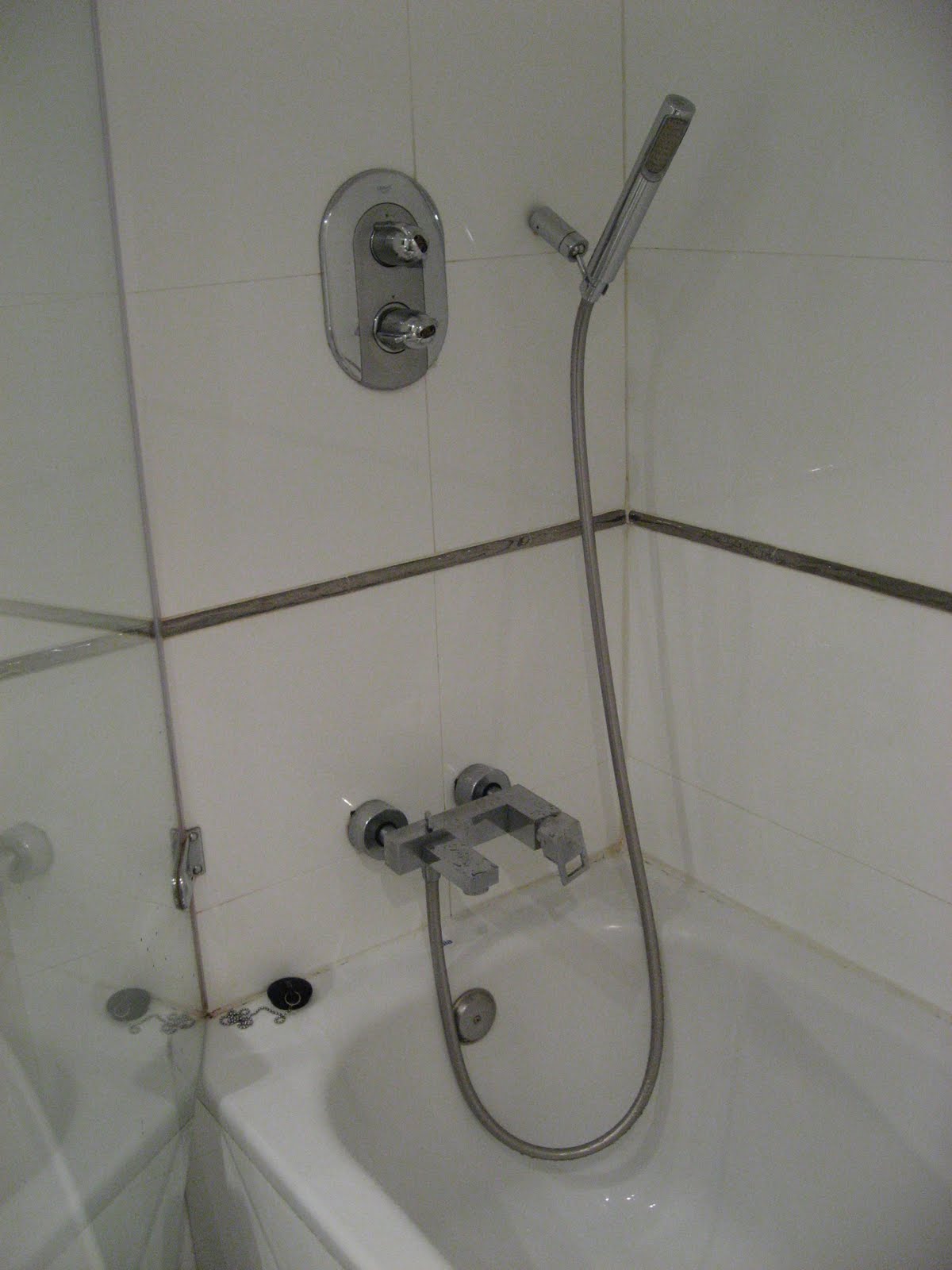 Bill & Debbie's Spain Adventure 2010 What is it with these European