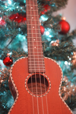 mainland christmas ukulele