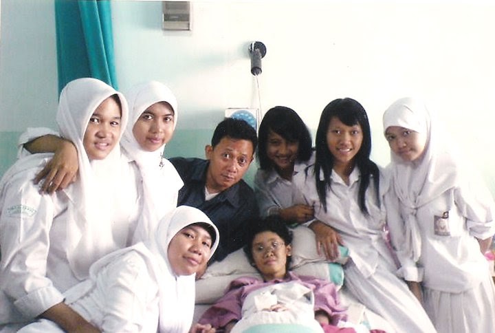 Tulisaaann Kecilnyaa Annisa Coretan Kecil Untuk Alm Tulisaaann Kecilnyaa Annisa Coretan Kecil Untuk Alm